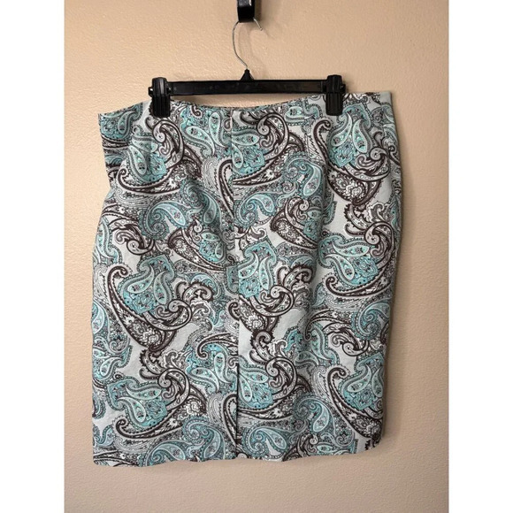 Liz Claiborne Women's Paisley Skirt, ‎ paisley skirt, womens knee length skirt - Picture 4 of 5